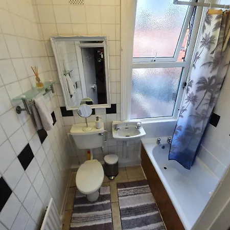 ** Deluxe Double Perfect For Leisure & Work** *