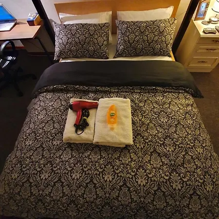 ** Deluxe Double Perfect For Leisure & Work** *