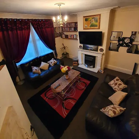 ** Deluxe Double Perfect For Leisure & Work** * Leeds (West Yorkshire)